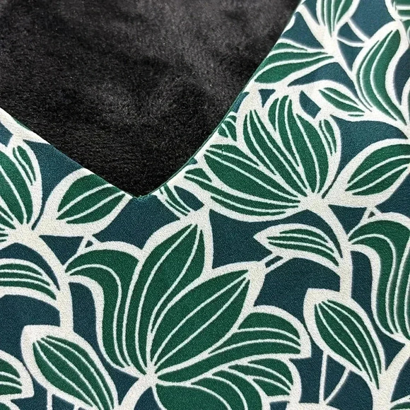 LOFT V-neck,Lined slinky thin strap tank top/tunic green floral print sleeveless - Picture 2 of 10